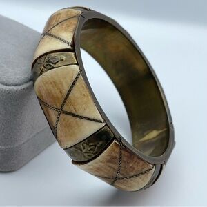 Vintage Brass & Bone Inlay Bangle Bracelet – Handcrafted Tribal Boho Design